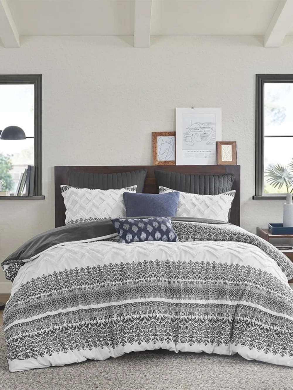 INK+IVY Mila Contemporary Cotton ComforterSet with Chenille Tufting in Gray king
